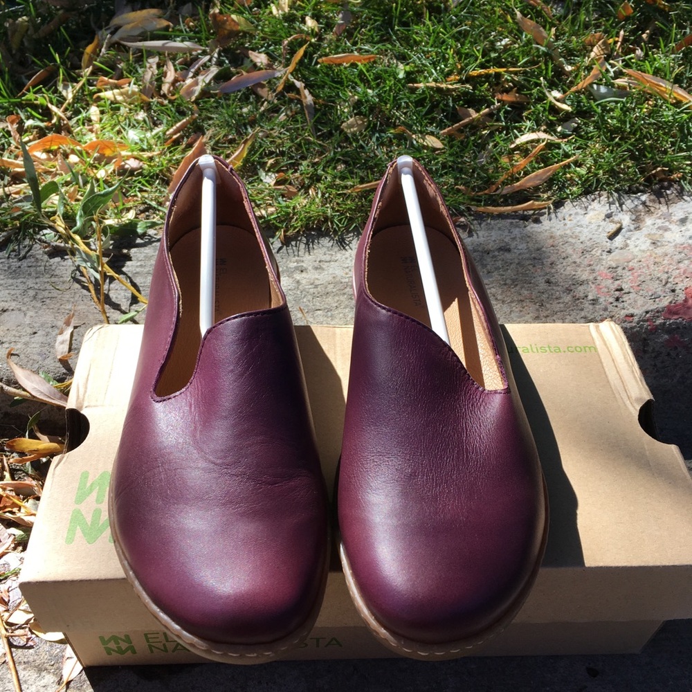 El Naturalista leather loafers
